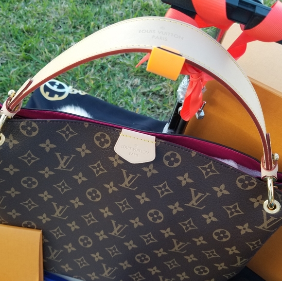 (LV SOLD) Beautiful Graceful PM BRAND NEW - Picture 2 of 16